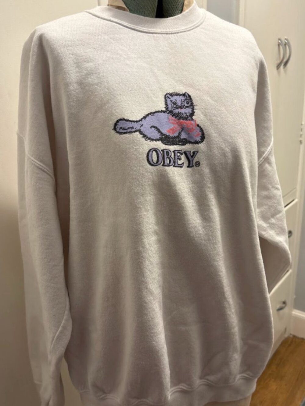 OBEY Kitty Cat Bow Graphic Crewneck Sweatshirt XL Vintage Streetwear